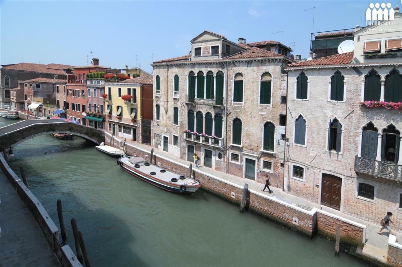 Ca' Degli Armeni Canal View *