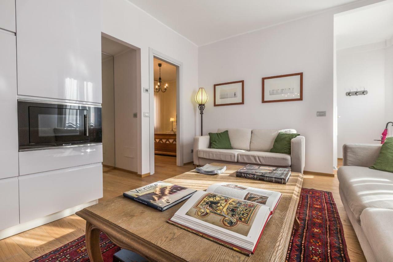 Ca' Meraviglia Canal View Apartment Venedig
