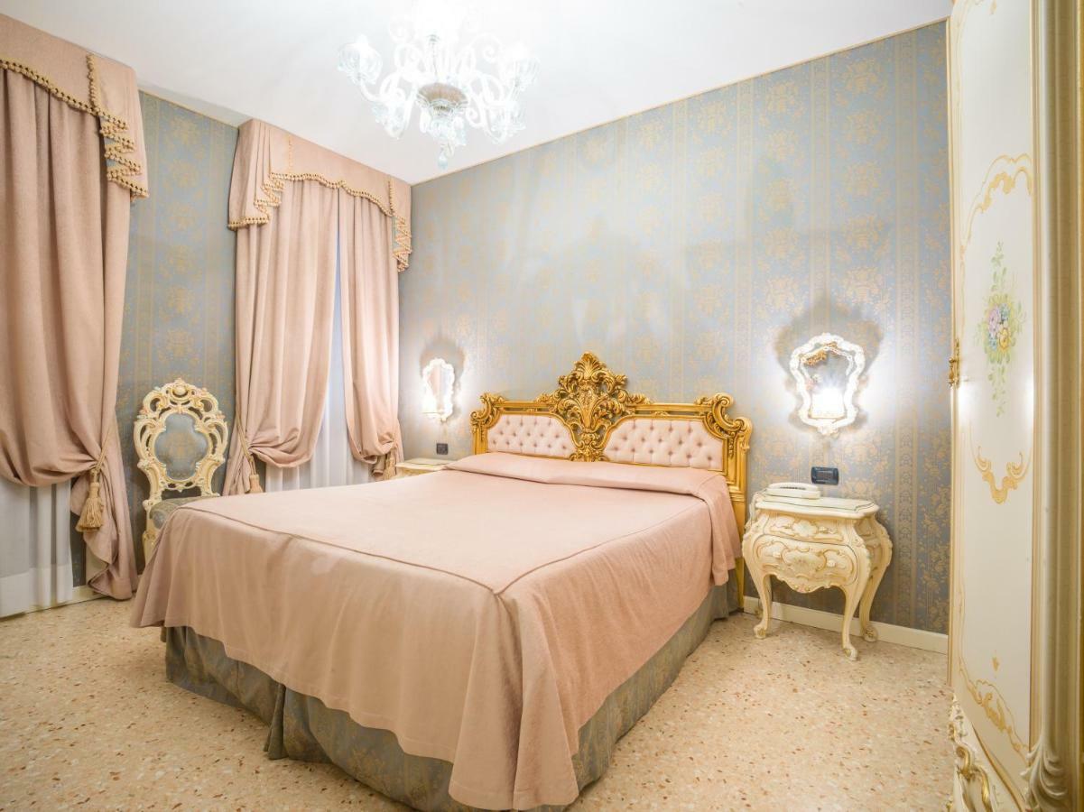 Dimora Marciana Bed & Breakfast 3*