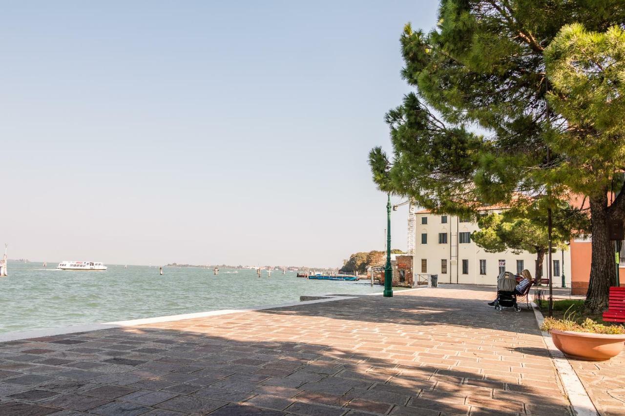 Sunny Nest Canal View In Chic Movida Appartement