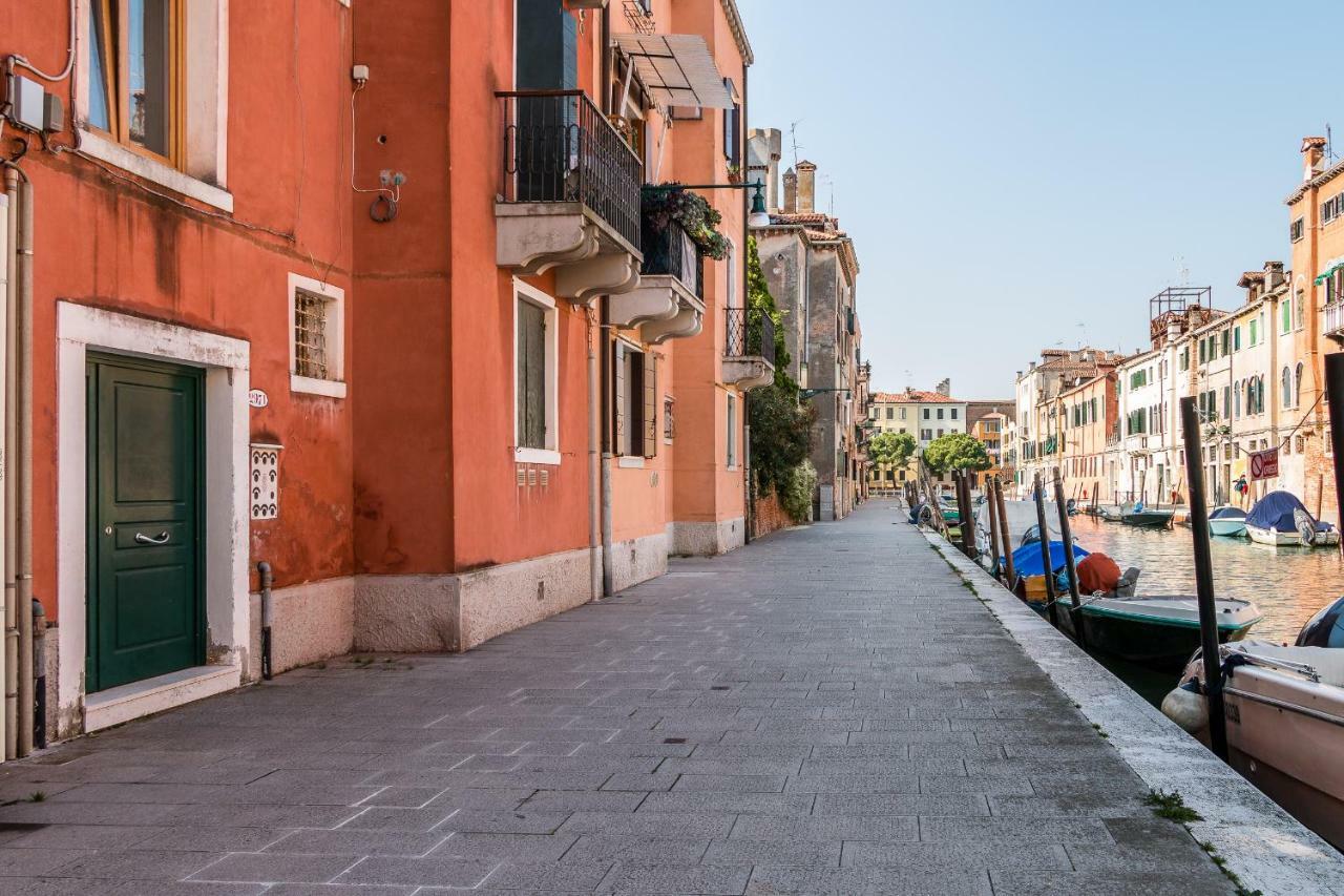 Appartement Sunny Nest Canal View In Chic Movida *