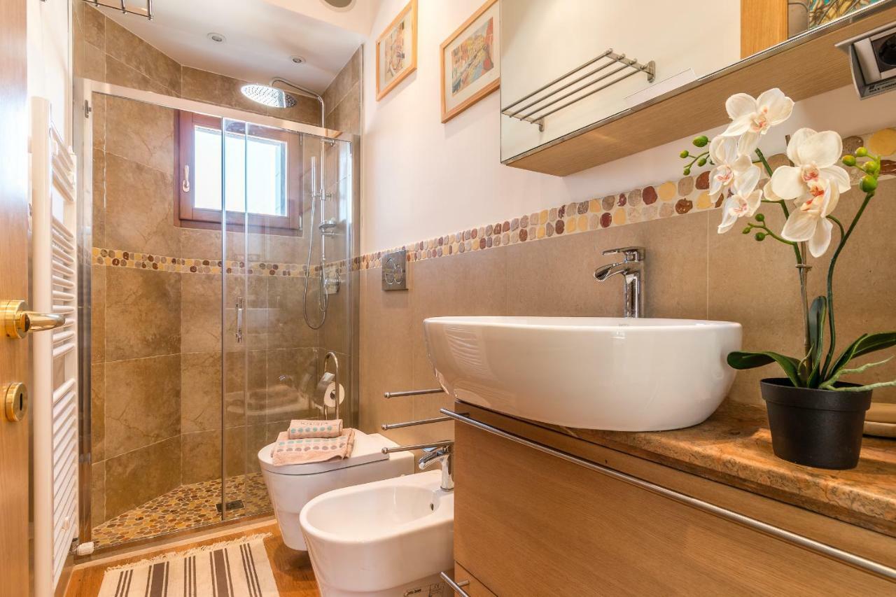 Sunny Nest Canal View In Chic Movida Appartement *