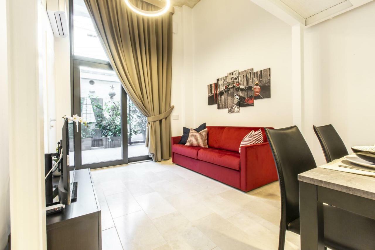 Elegant Fornasa Vecia, Canal View With A Beautiful Garden R&r Venezia