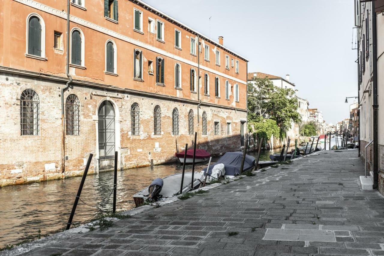 Elegant Fornasa Vecia, Canal View With A Beautiful Garden R&r Appartamento *