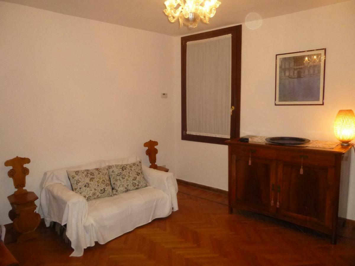 Key Location Near Palazzo Grassi Vakantiehuis