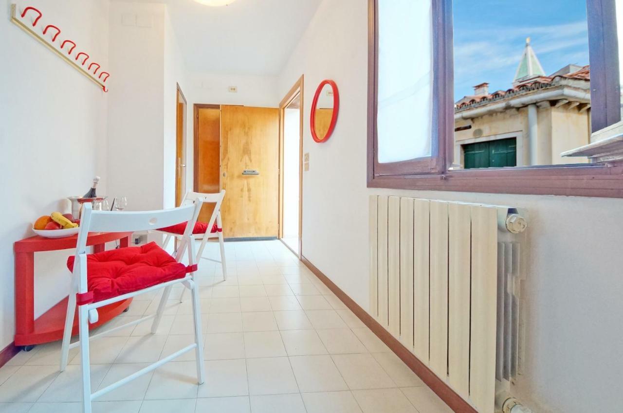 Calle Dei Fabbri Apartment *