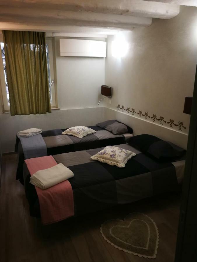Apartment Sweet Passion