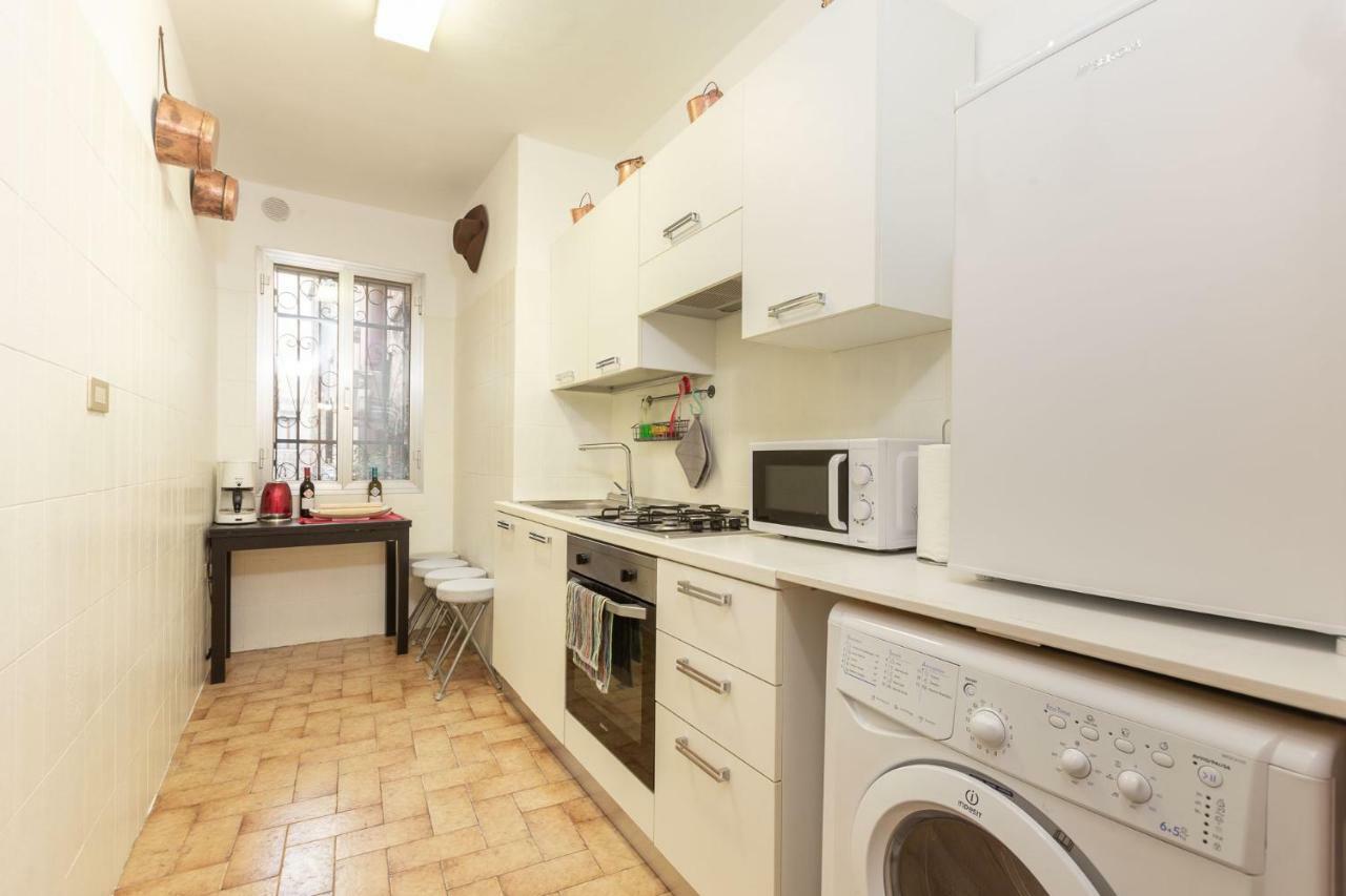 The Hatter's Appartement *