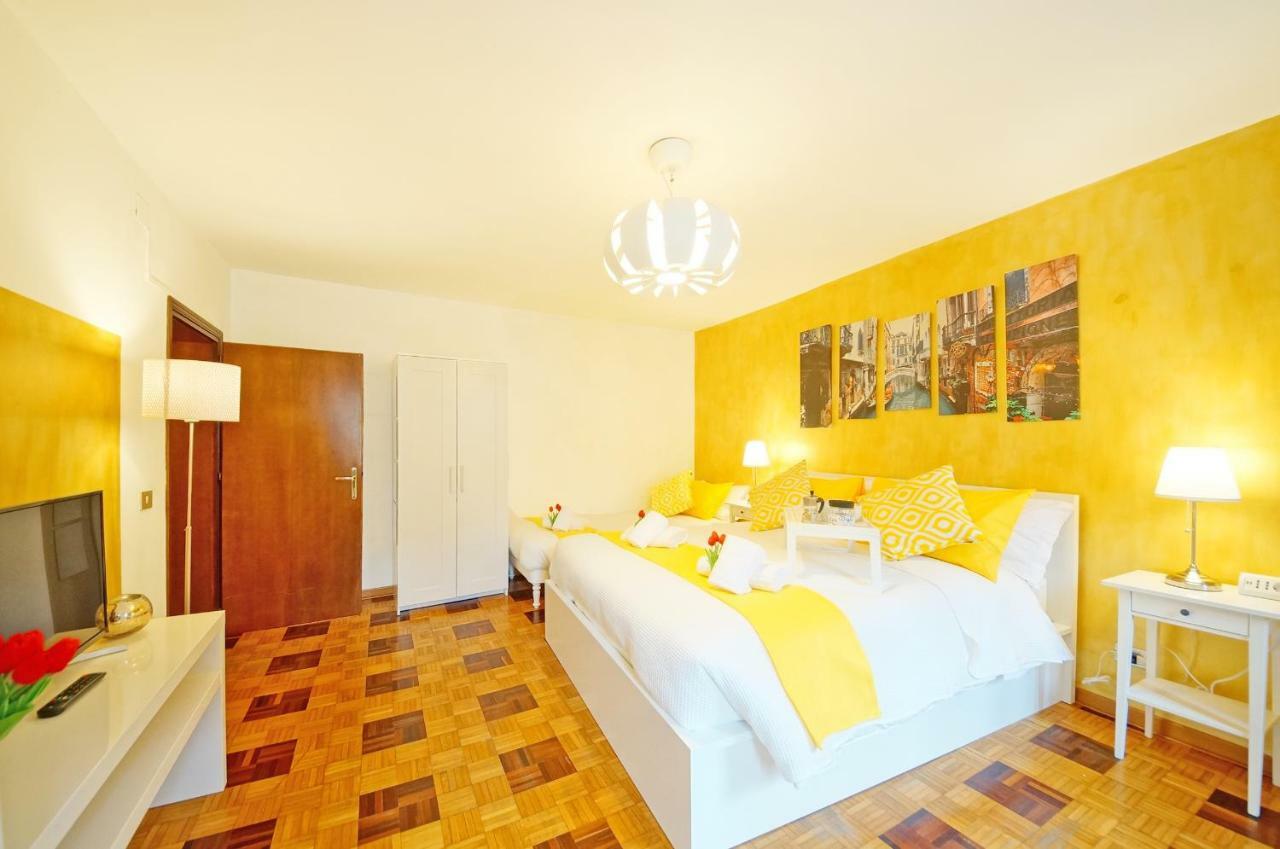Calle Dei Fabbri Apartment *