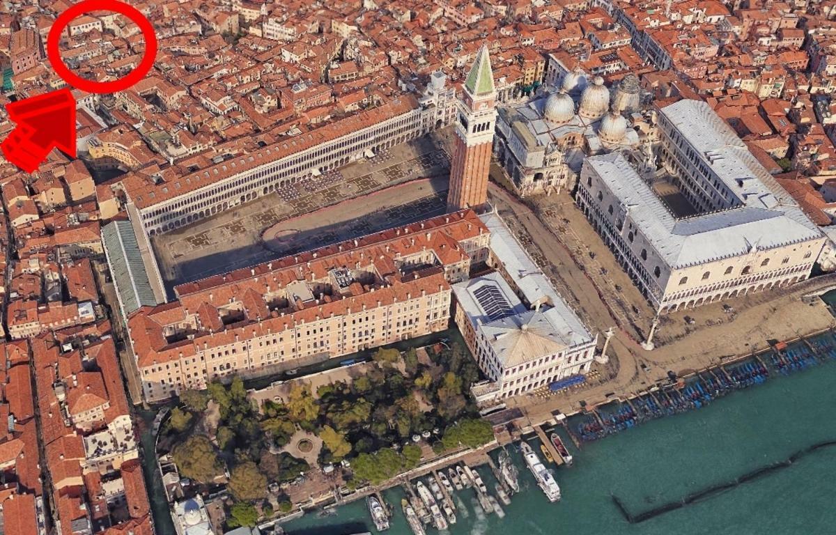 Calle Dei Fabbri Venedig