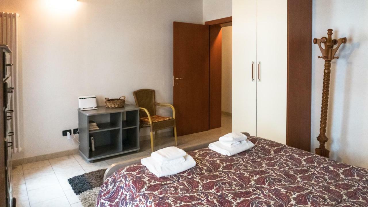 La Gondola - Beautiful Canal View Apartment *