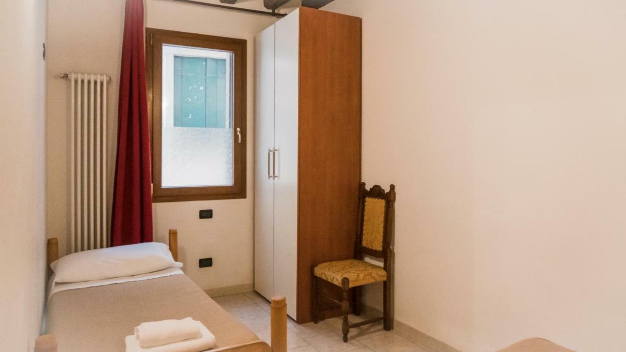 Apartment La Gondola - Beautiful Canal View