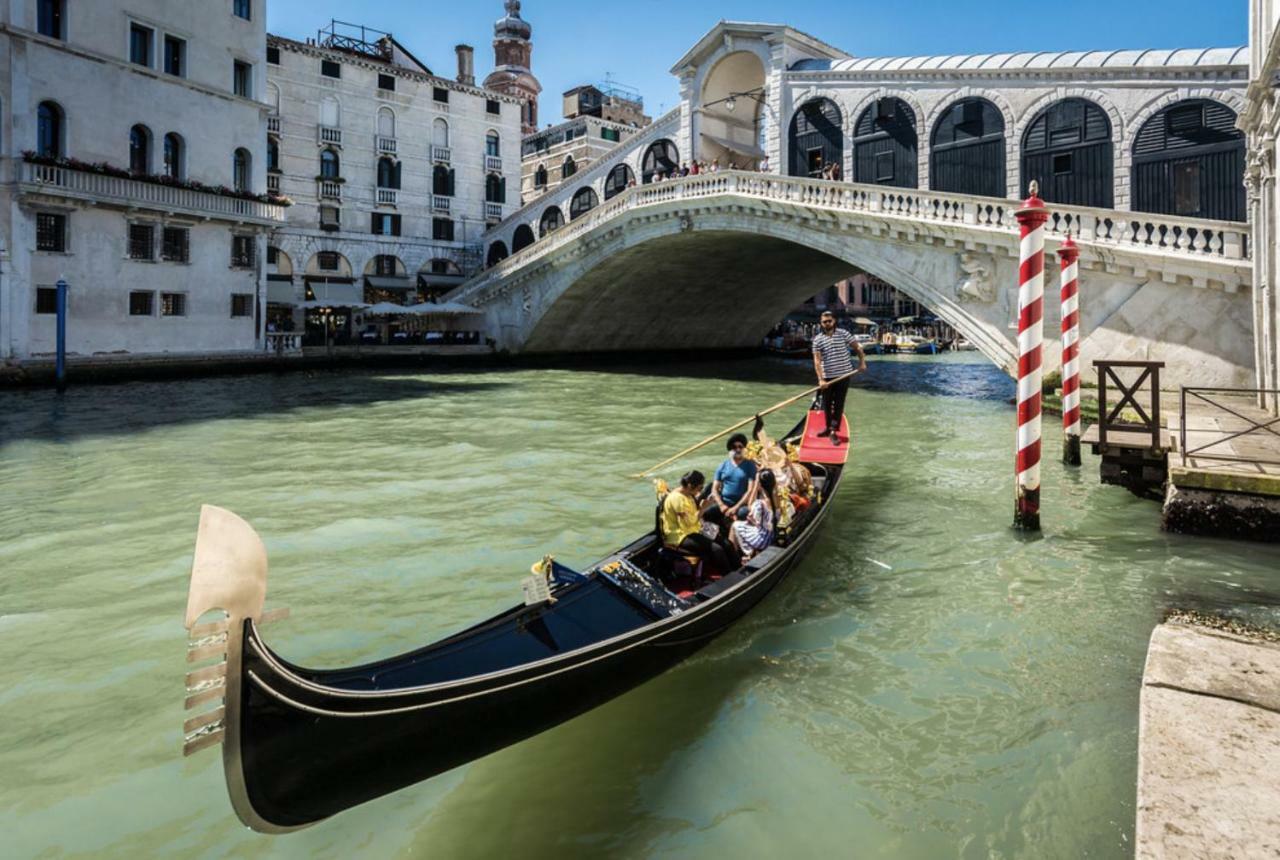 Apartment Ca Zulian Amazing Canal View