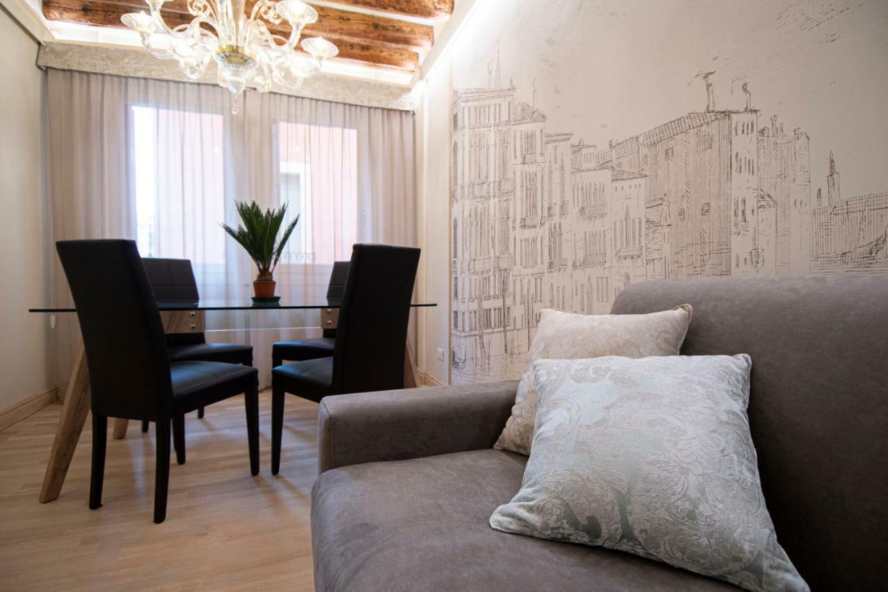 Ca' Xxii Marzo Boutique Appartement *