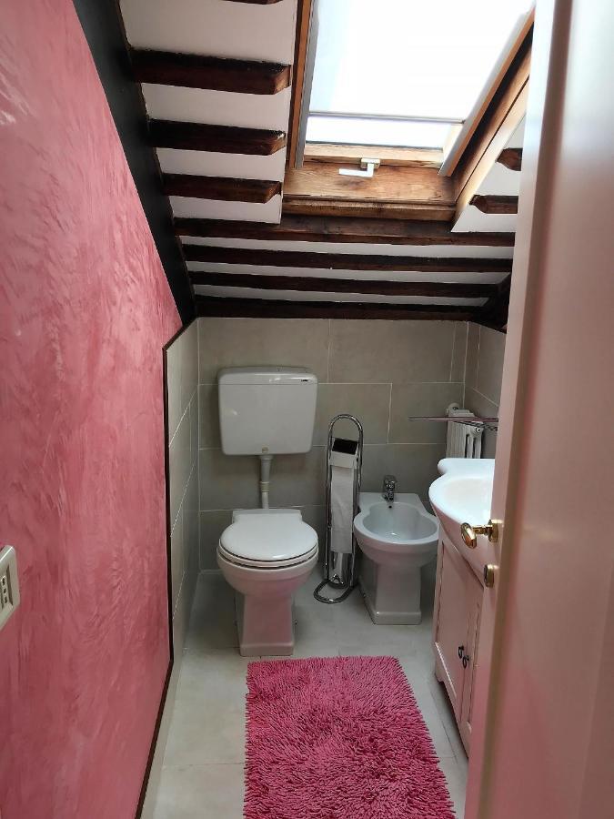 Casa Tella * Venice