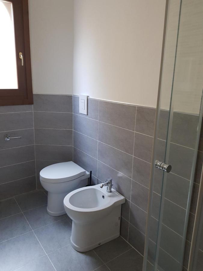 Vacancies * Venise