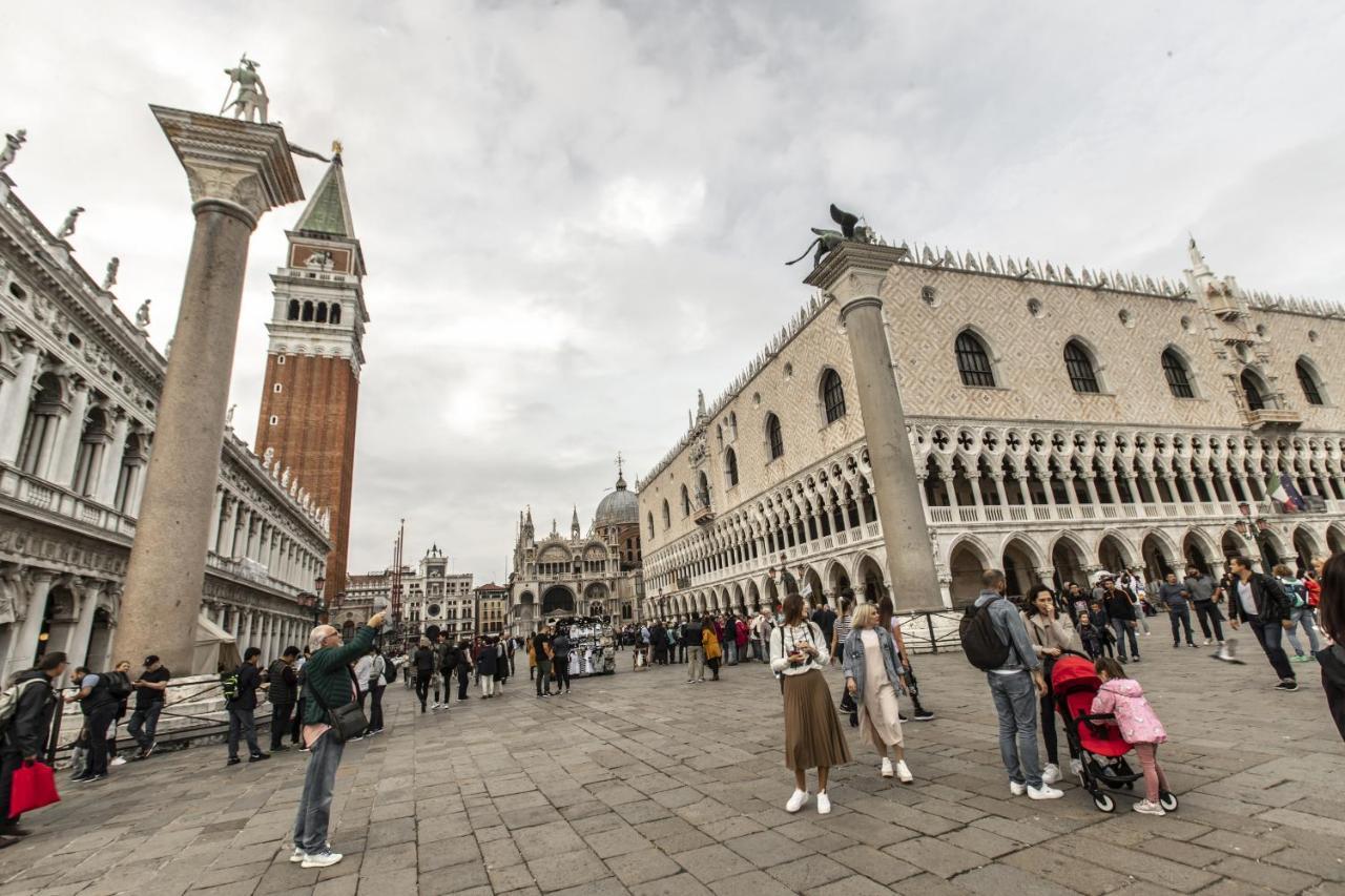 Doge's Palace R&r *
