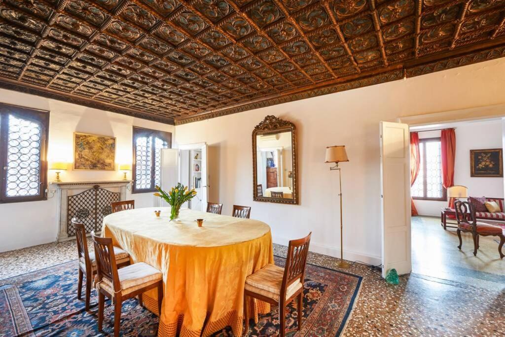 Apartment Ca' Fenice, Charming In San Marco, Sleep 7 Venedig