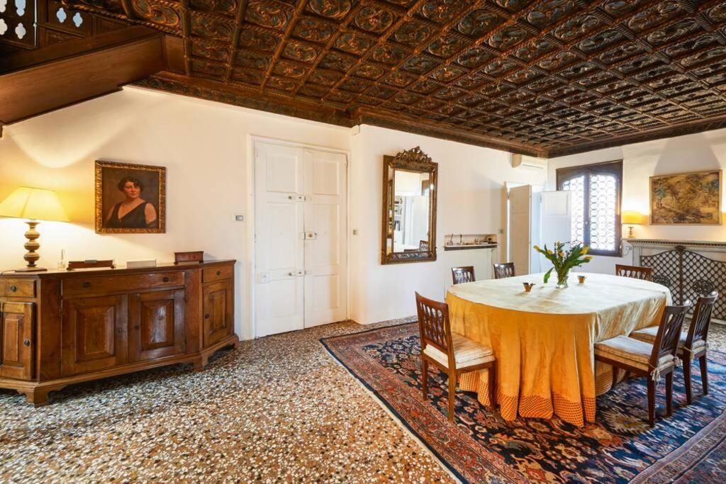 Apartment Ca' Fenice, Charming In San Marco, Sleep 7 Venedig