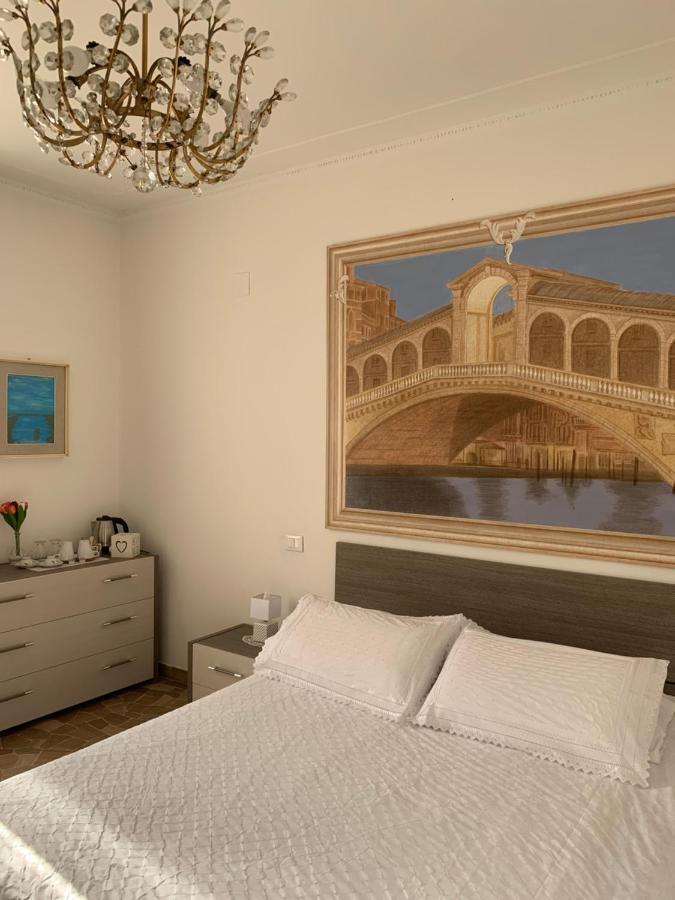 My Friends Canal View Bed & Breakfast