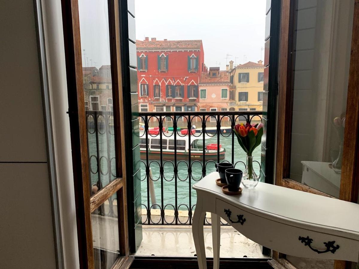 My Friends Canal View Bed & Breakfast