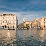 Casa Canal