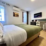 Marsela Suites-Independent Apartment