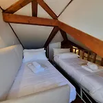Marzia Home