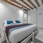 Accademia Inn Palace Venice
