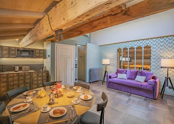 Corte Rubbi 10 Luxury Three-Bedroom Apartment -Dimora Italia -