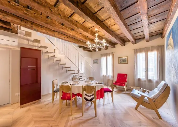 Elite Home Stunning Venetian Apt. Close Accademia