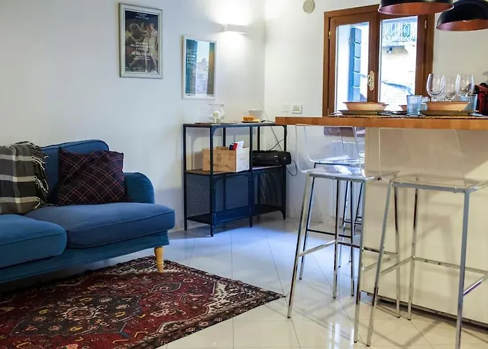 Erbe Canal View Private House