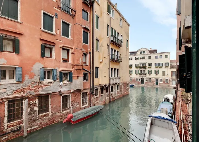 Cannaregio Canal View - Marco Polo