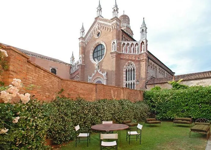 Casa Contarini