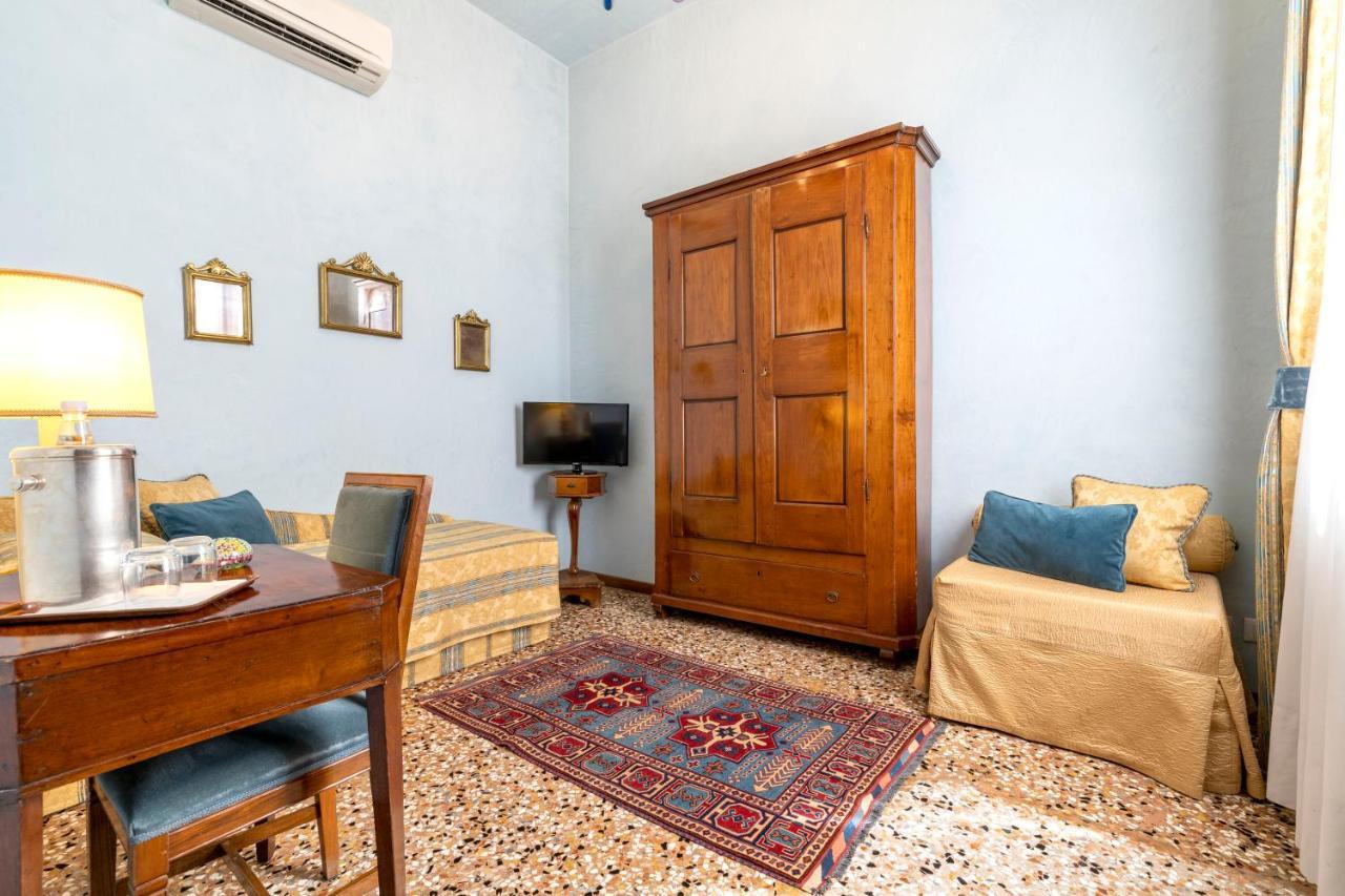 Palazzo Schiavoni Residenza D'epoca 3*