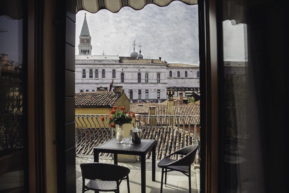 Antigo Trovatore Hotel