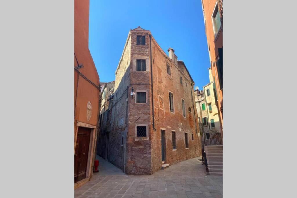 The Glamour Of San Marco Appartement *