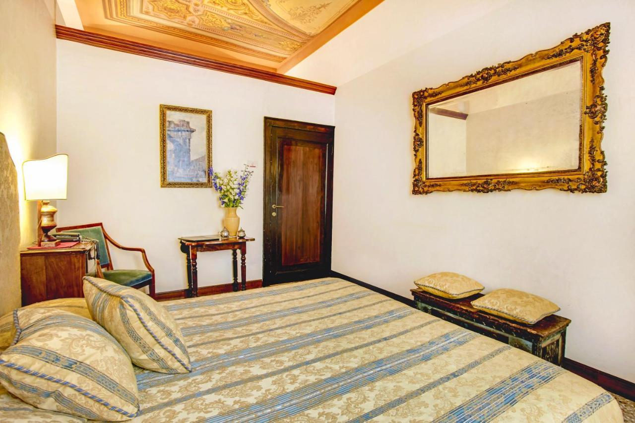 Palazzo Schiavoni Residenza D'epoca Affittacamere