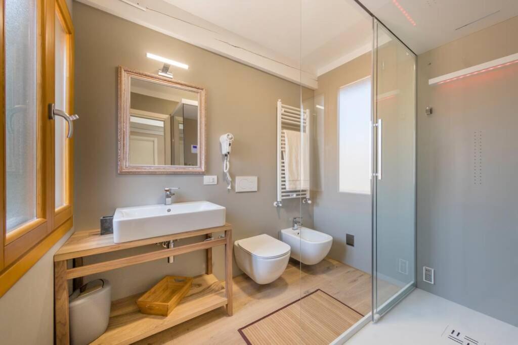 Elite Stunning Venetian Apt. Close Accademia