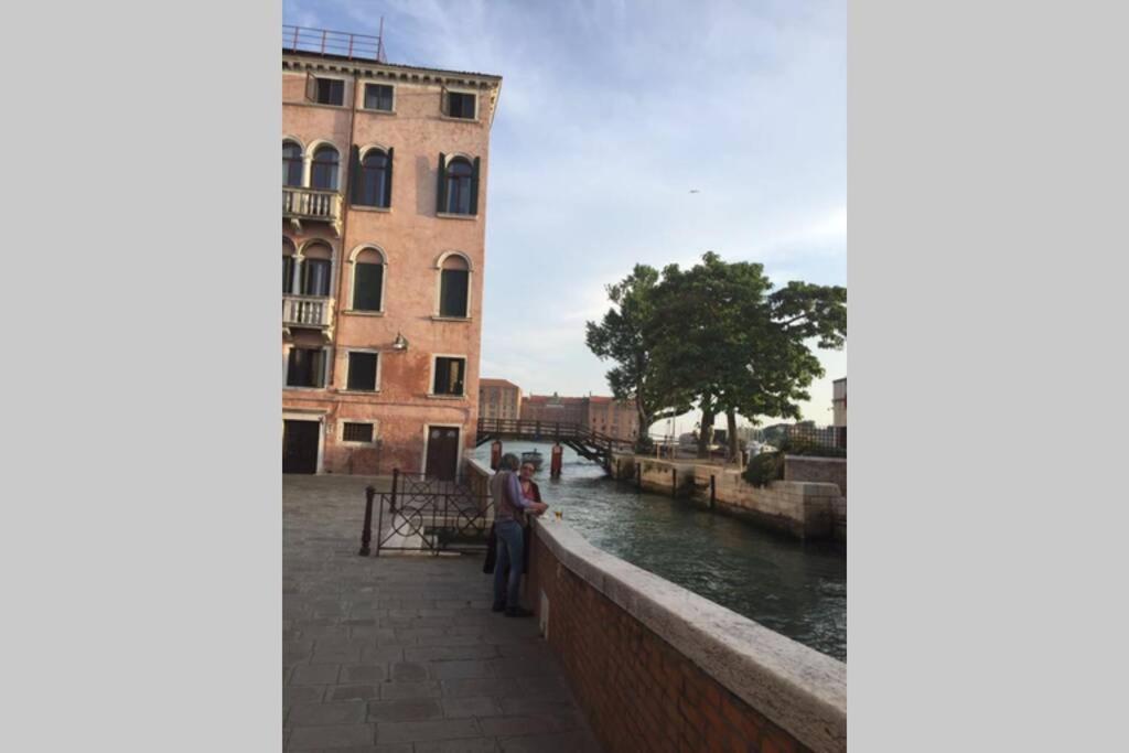Elite Stunning Venetian Apt. Close Accademia * Venice