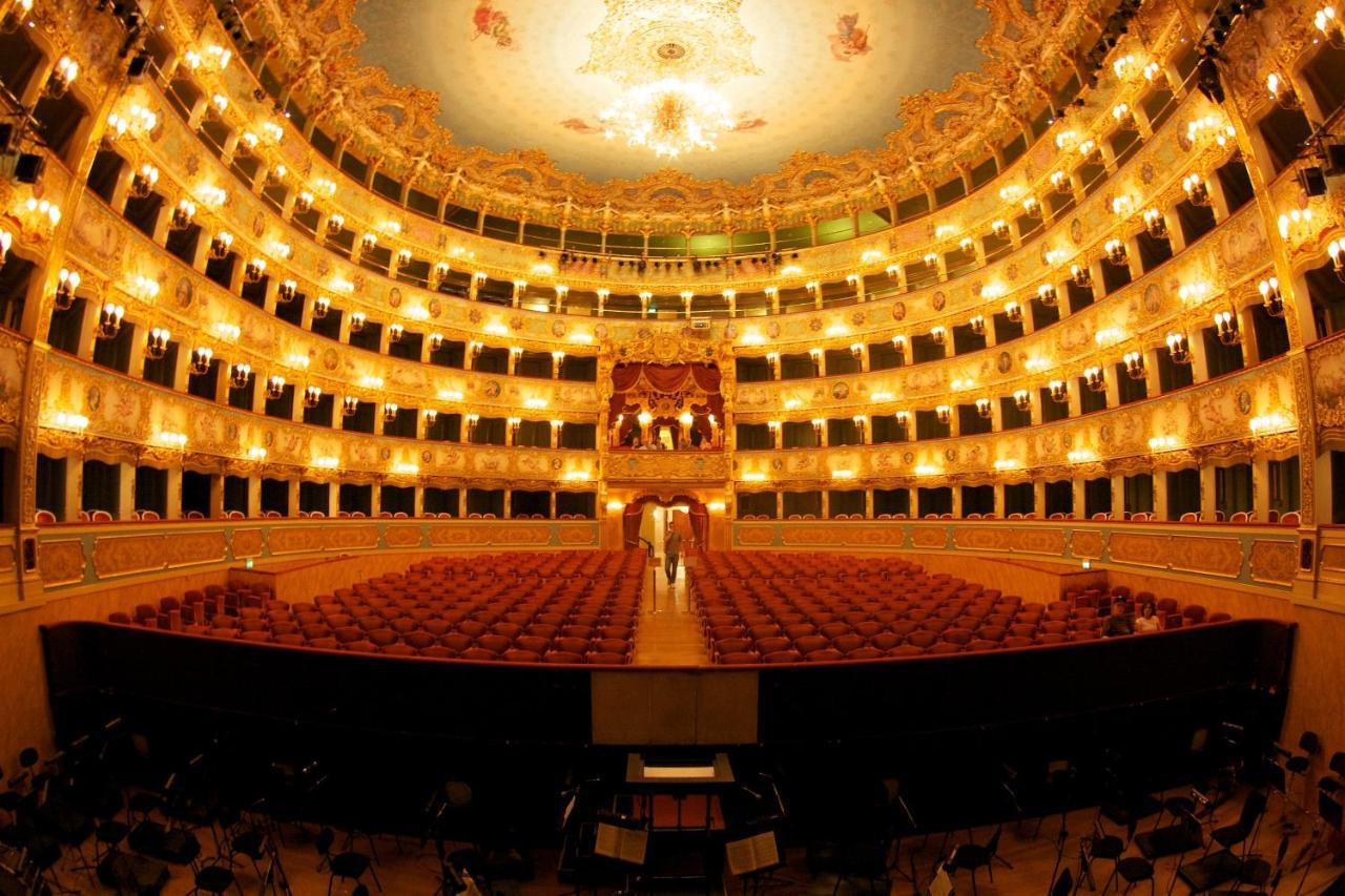 Bighouse * Venice