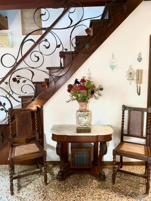 Ca' Della Carita' Apartment *