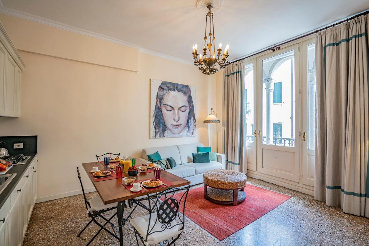 Ca' Grassi 2 Charming Balcony Appartamento *