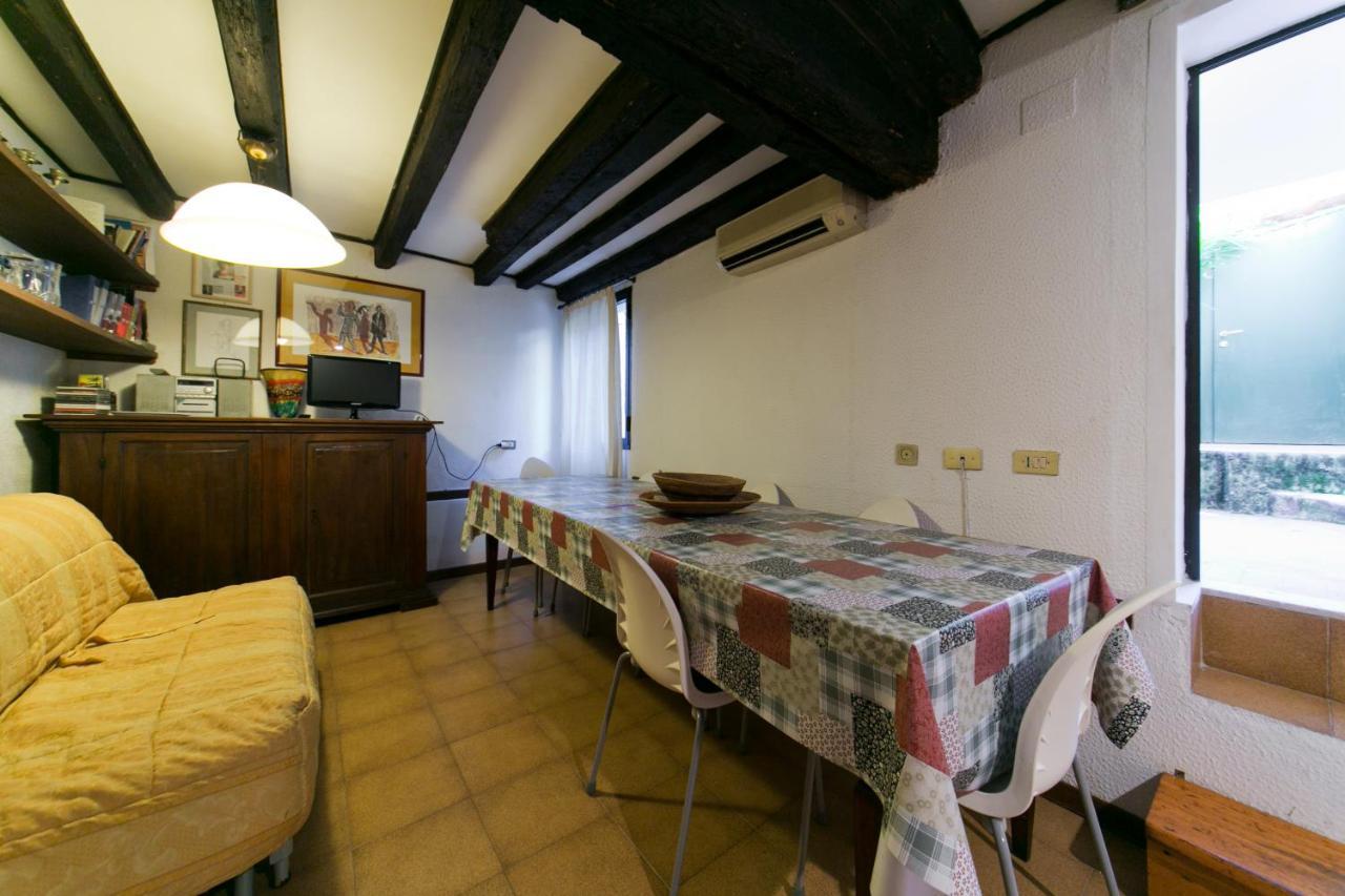 Ground Floor Santa Margherita Apt Ac Wi-fi * Venetië