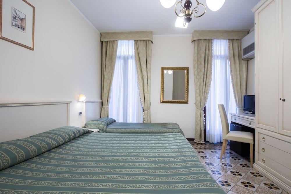 Universo & Nord 3* Venise
