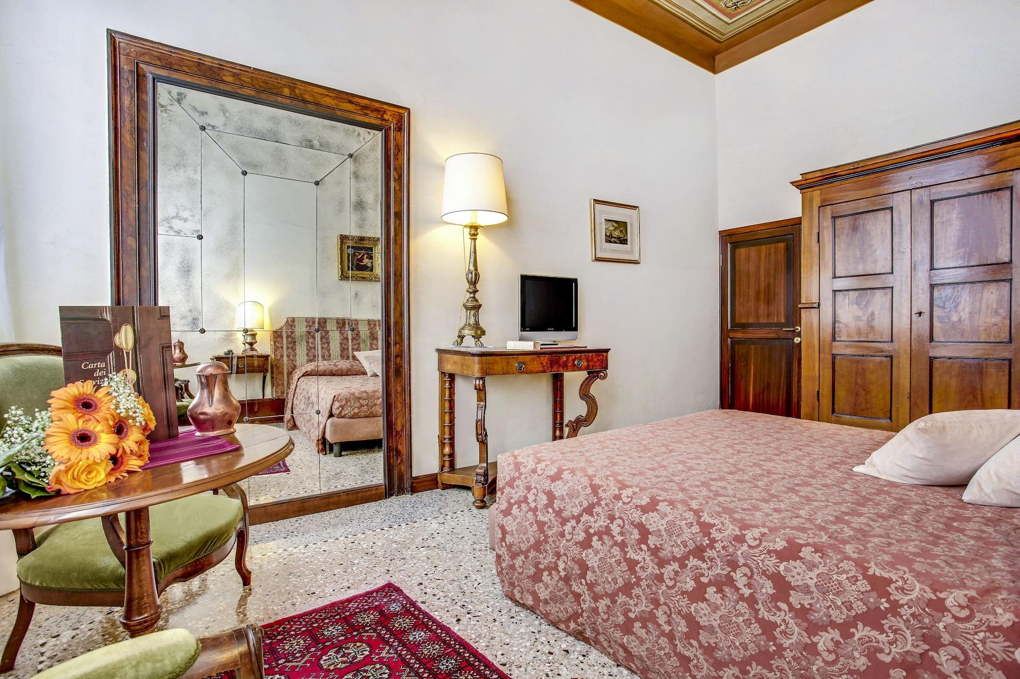 Palazzo Schiavoni Residenza D'epoca Affittacamere Venezia
