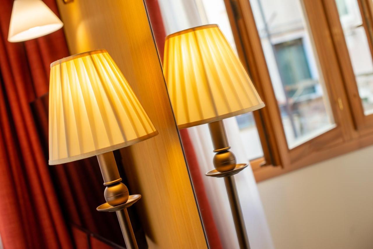 Palazzina Fortuny Bed & Breakfast 3*