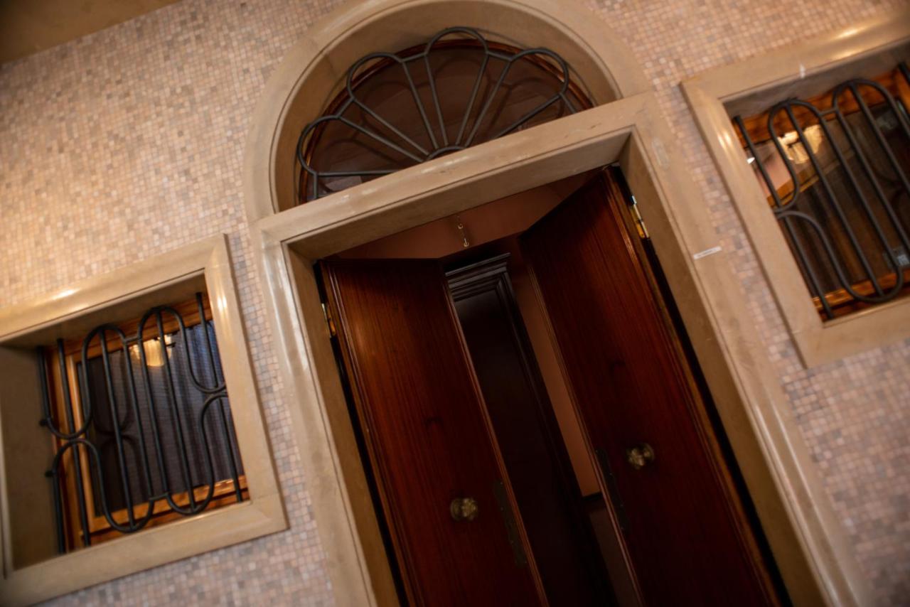 Palazzina Fortuny Bed & Breakfast 3*