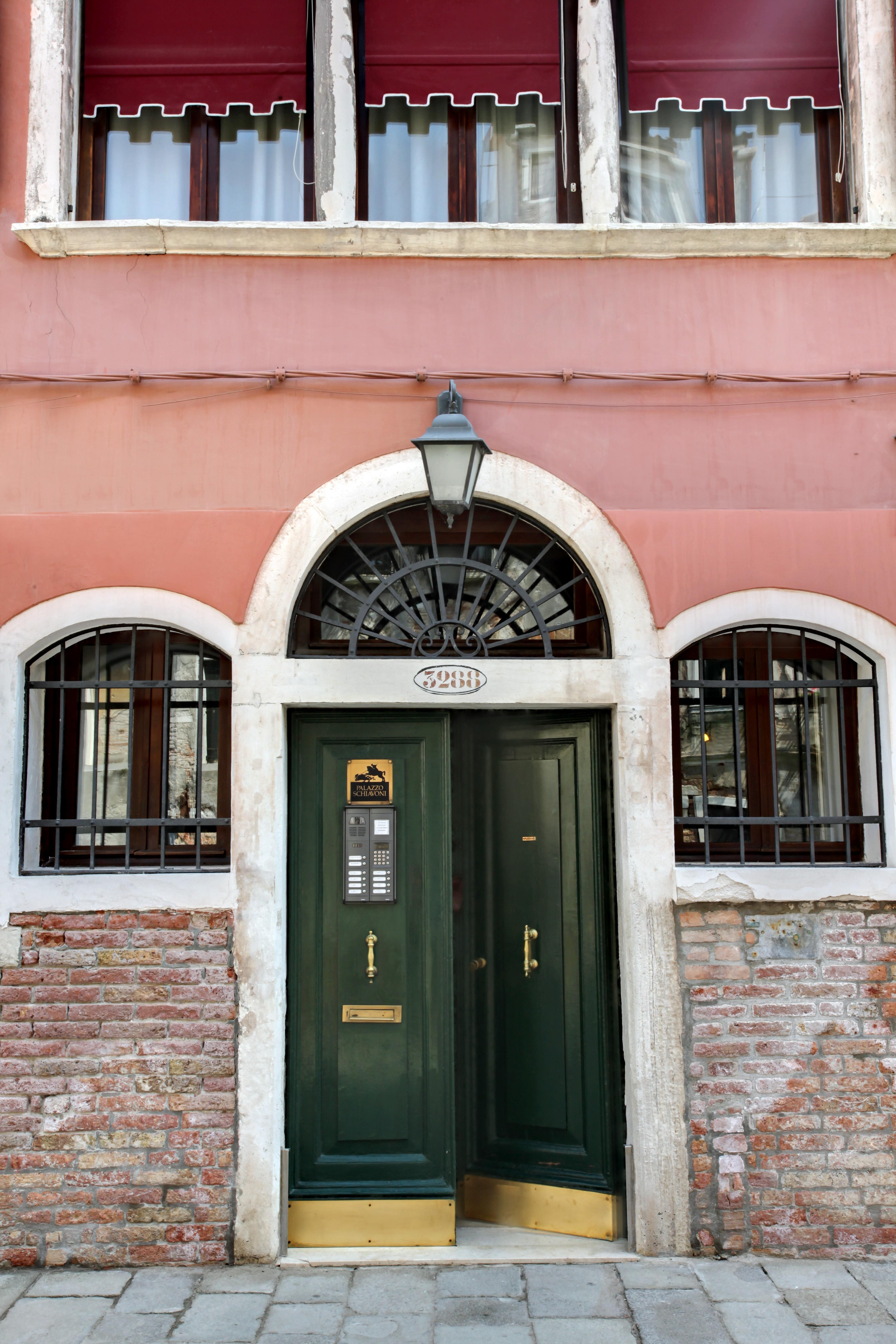 Affittacamere Palazzo Schiavoni Residenza D'epoca 3*