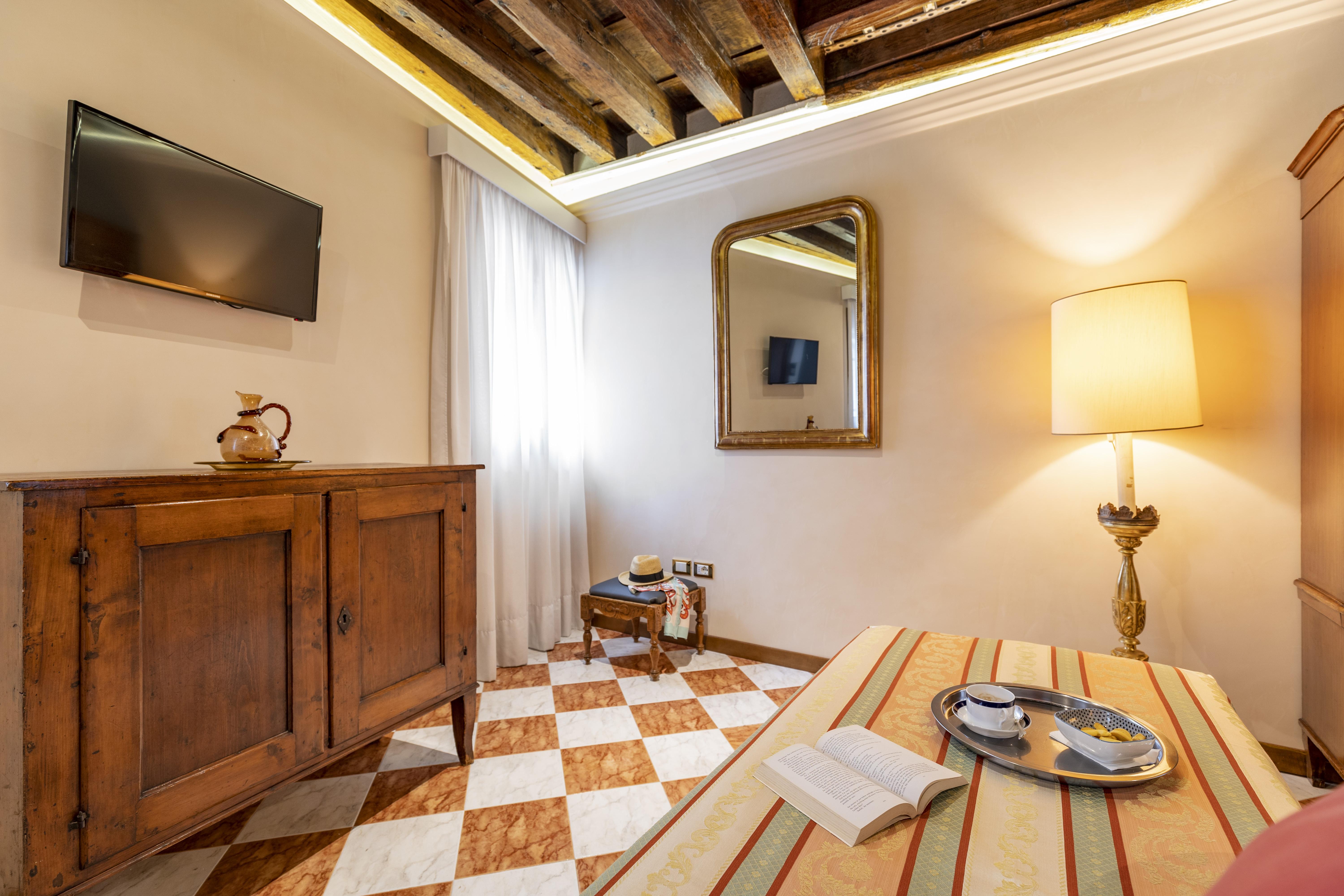 Palazzo Schiavoni Residenza D'epoca 3*